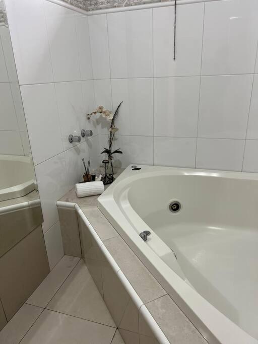 Estadia das Gerais - Casa de hóspedes adorável com Jacuzzi Ouro Preto  Exterior foto