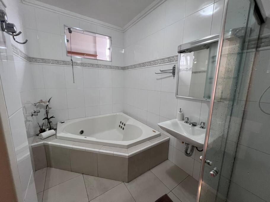 Estadia das Gerais - Casa de hóspedes adorável com Jacuzzi Ouro Preto  Exterior foto